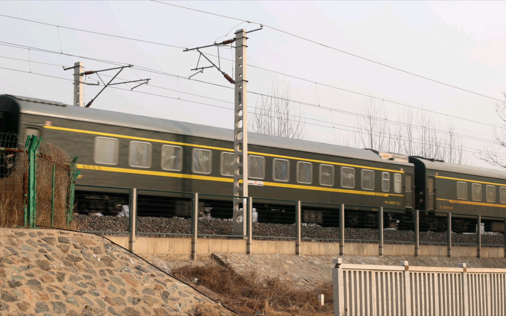 【铁路】k106次(深圳东-北京西)通过京九铁路榆垡段