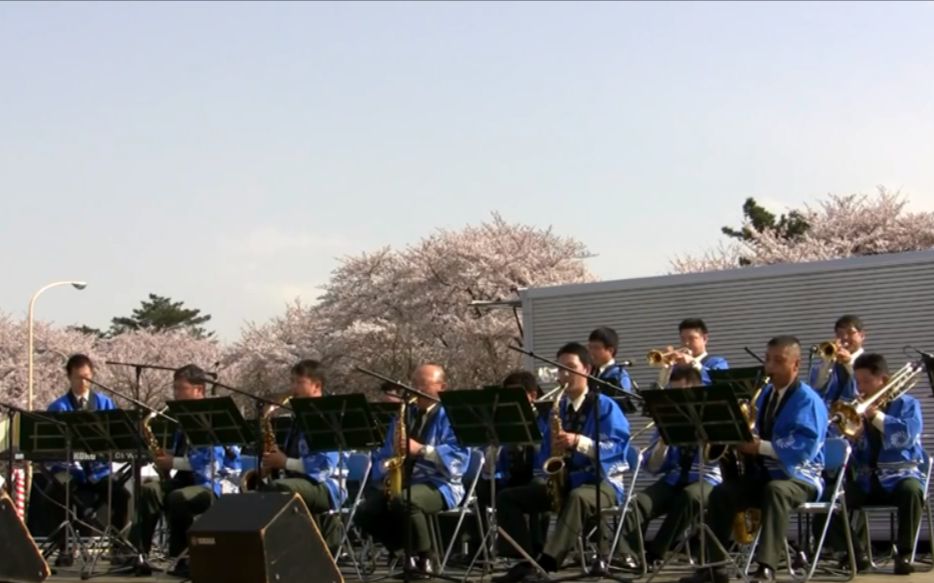 [图]陸上自衛隊東部方面音樂隊 演奏日本民謠【櫻花】Sakura