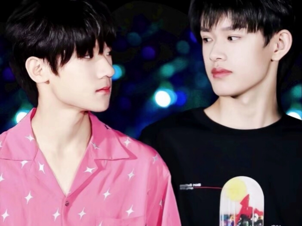 豪极 "我不是不爱你 我只是在很小心的爱着你 用只有我的方式 只爱着