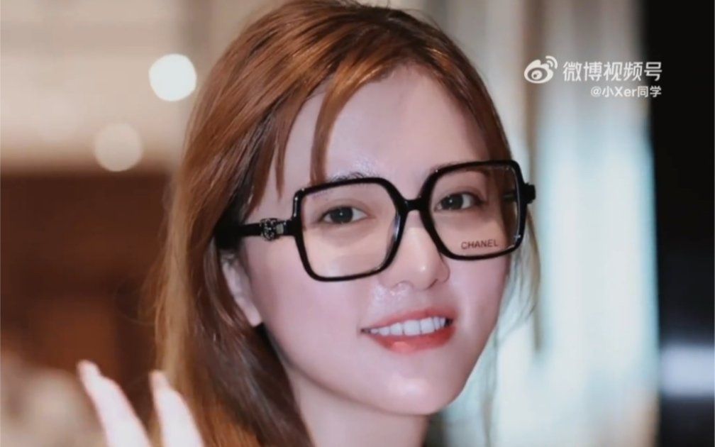 阿兰 湖南卫视录制综艺下班素颜直拍 简直就是学生妹!