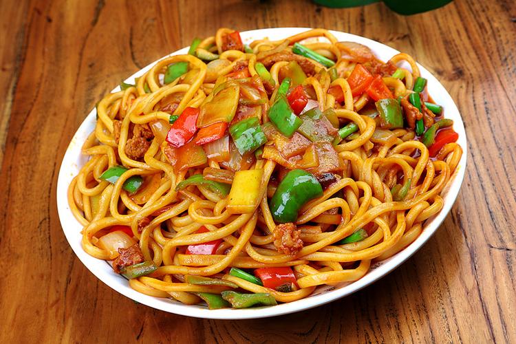 炒拉条子,让人陶醉的美味体验