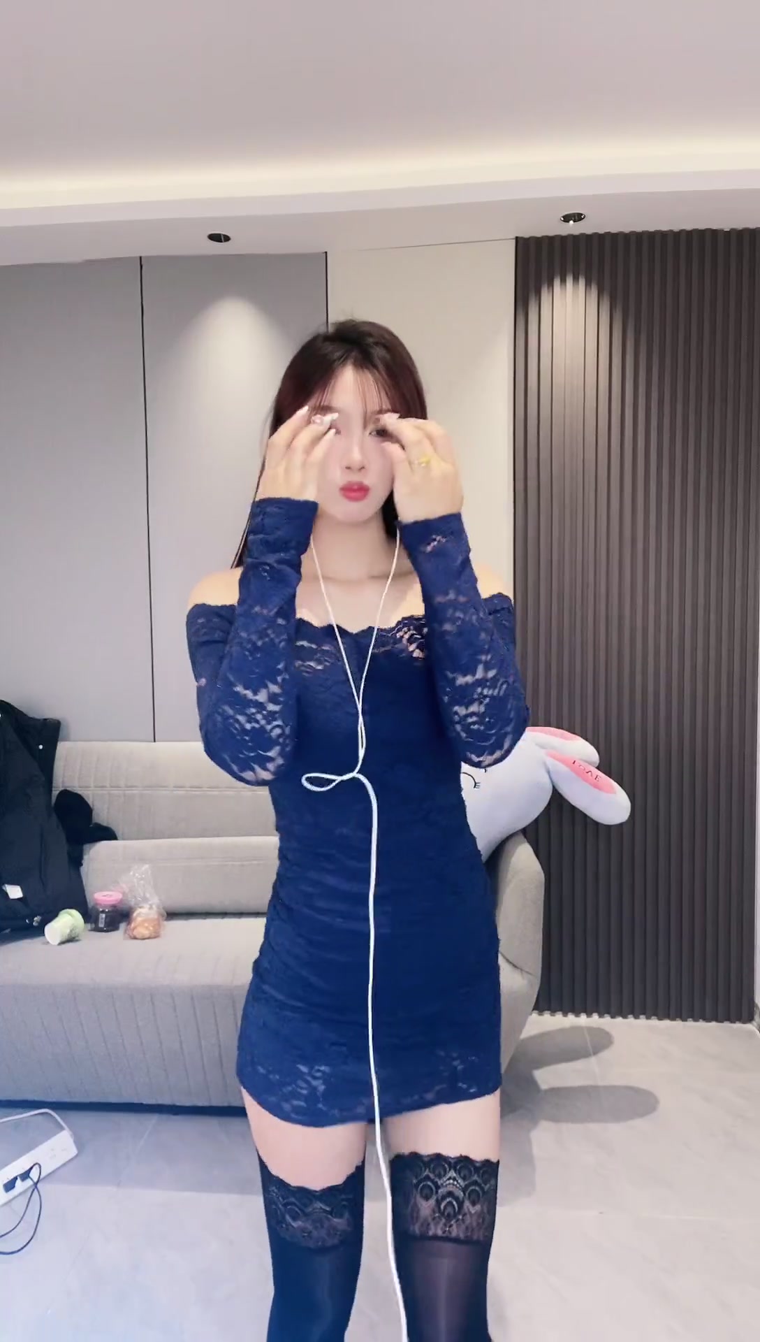 11-13温柔小妈 蕾丝过膝