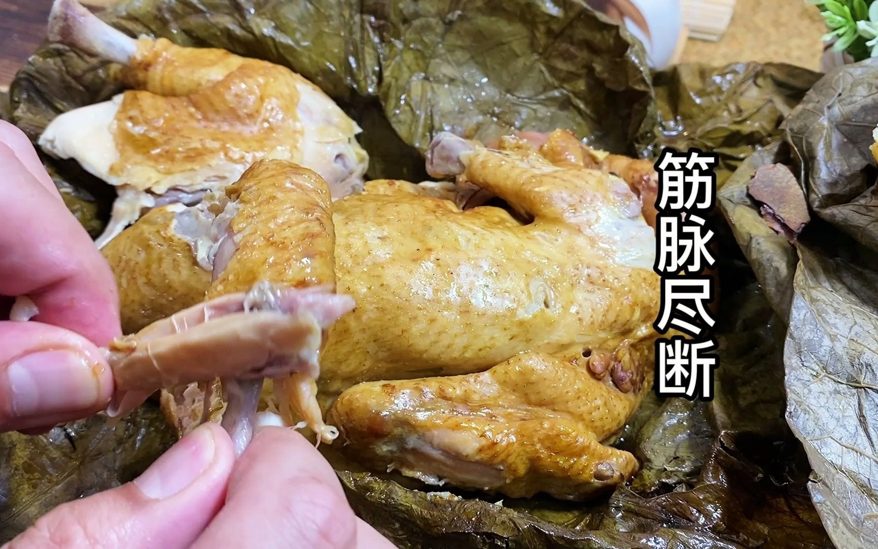广西女生拒绝加班回农村卖鸡 一年处理8000只鸡_凤凰网视频_凤凰网