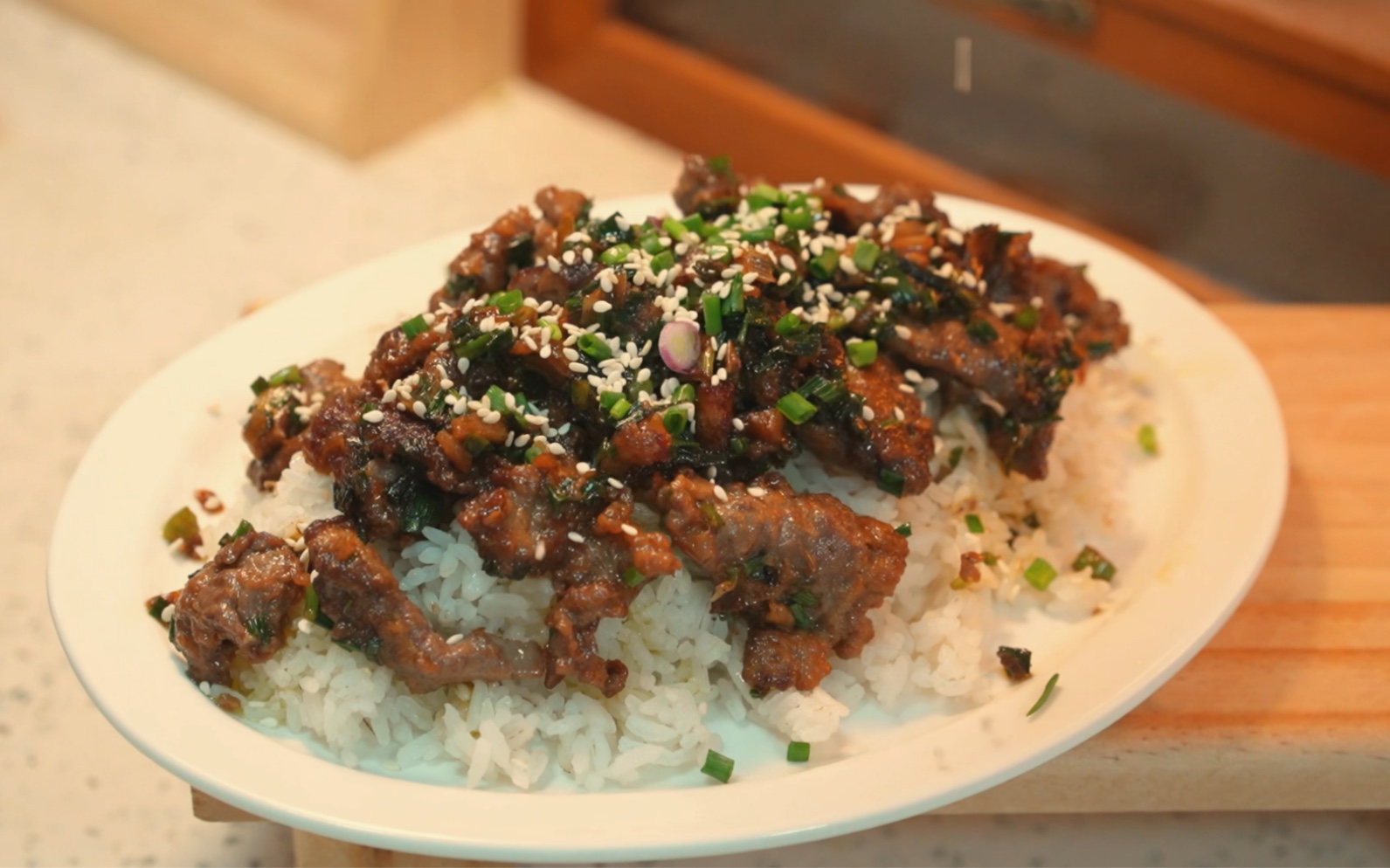 [图]春日饮食【葱烧牛肉盖饭】又是快乐吃饭的的一天