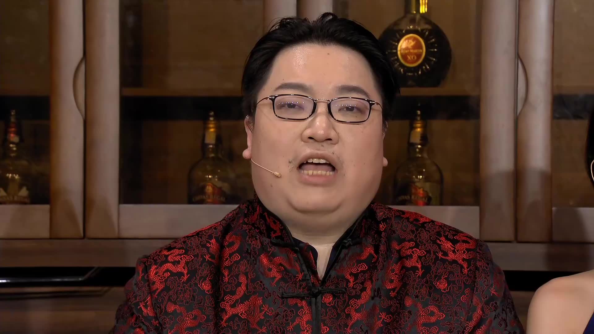 刀圈之夜大妈骗大狗穿女仆装锋哥一杯酒就上头二冰的择偶标准是什么