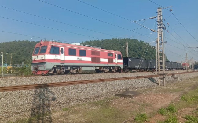 【中国铁路】钦州工务段金鹰轨道工程车gc-270牵引56007次k13nk型老k