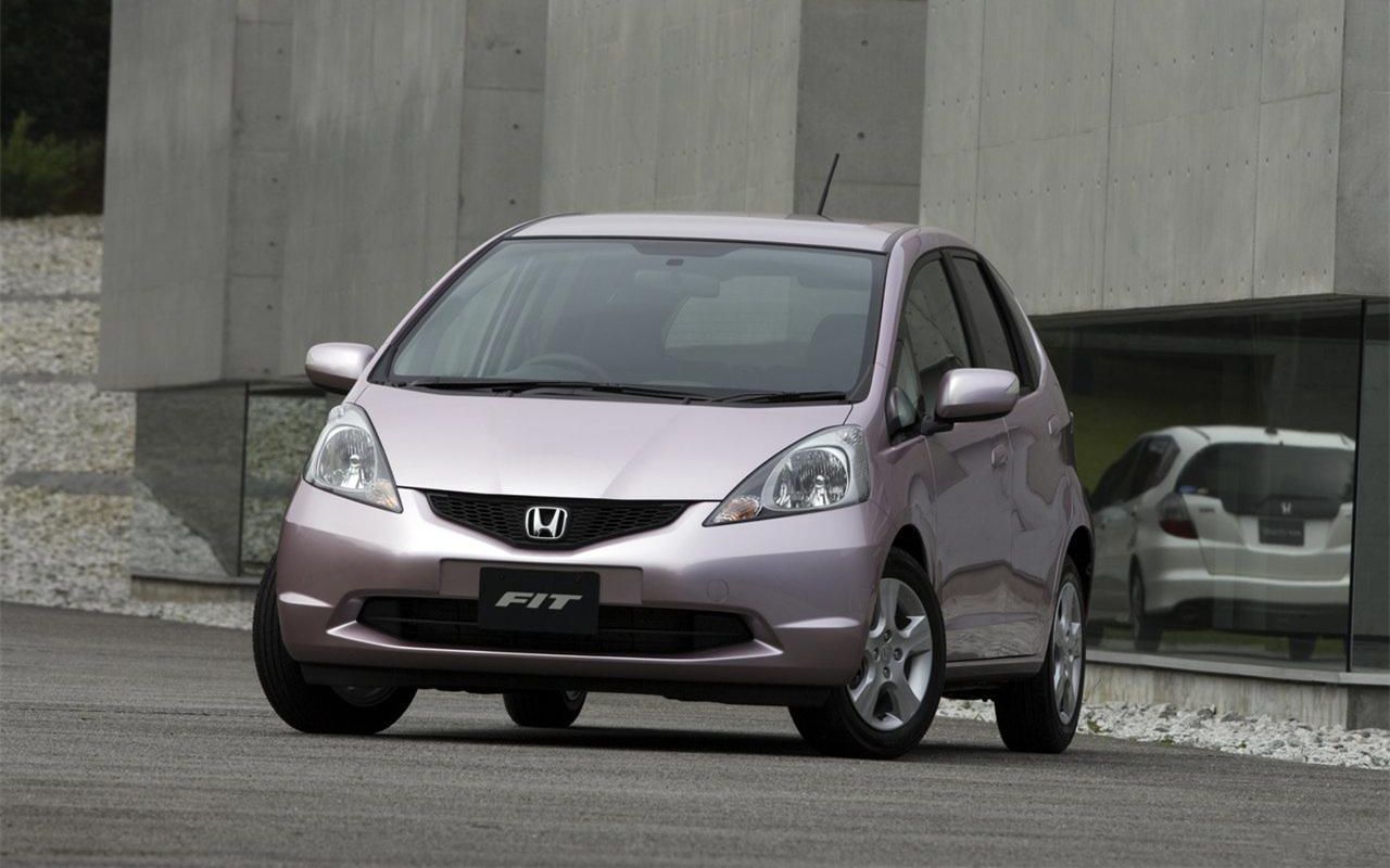 二代飞度60码以上踩油门有异响是变速箱的问题吗?