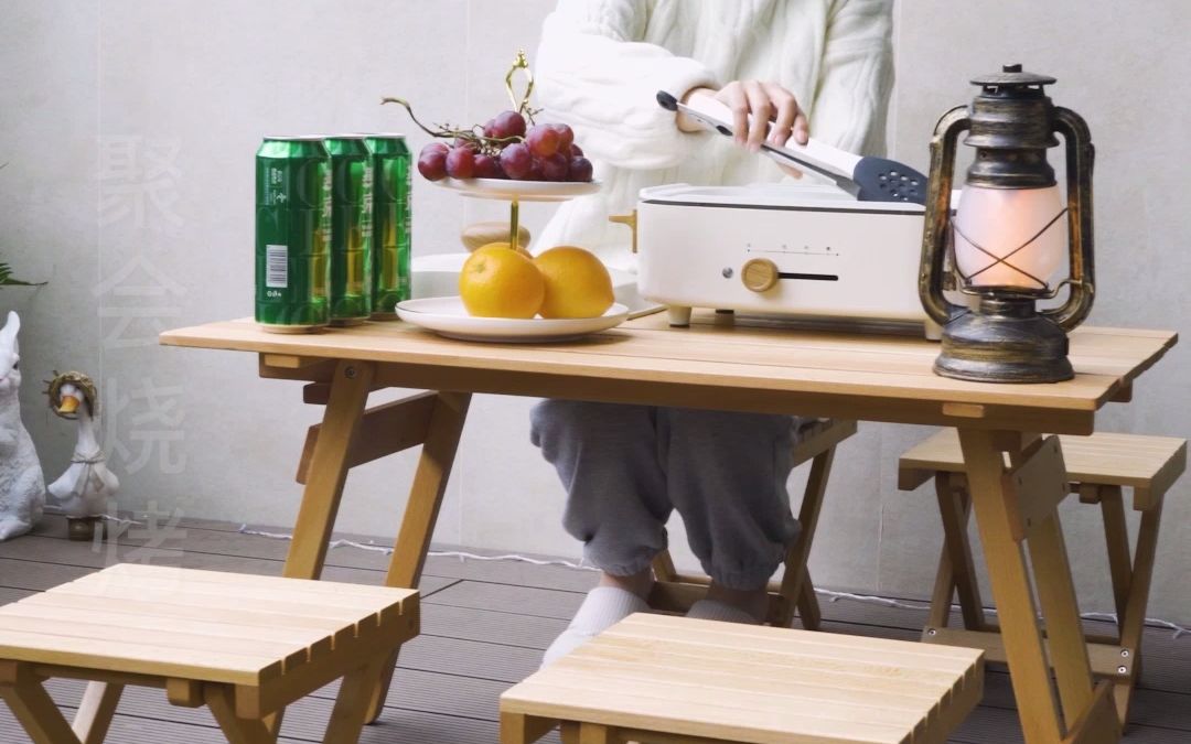 实木折叠桌凳,加厚榉木材质,光滑桌面,结实稳固!