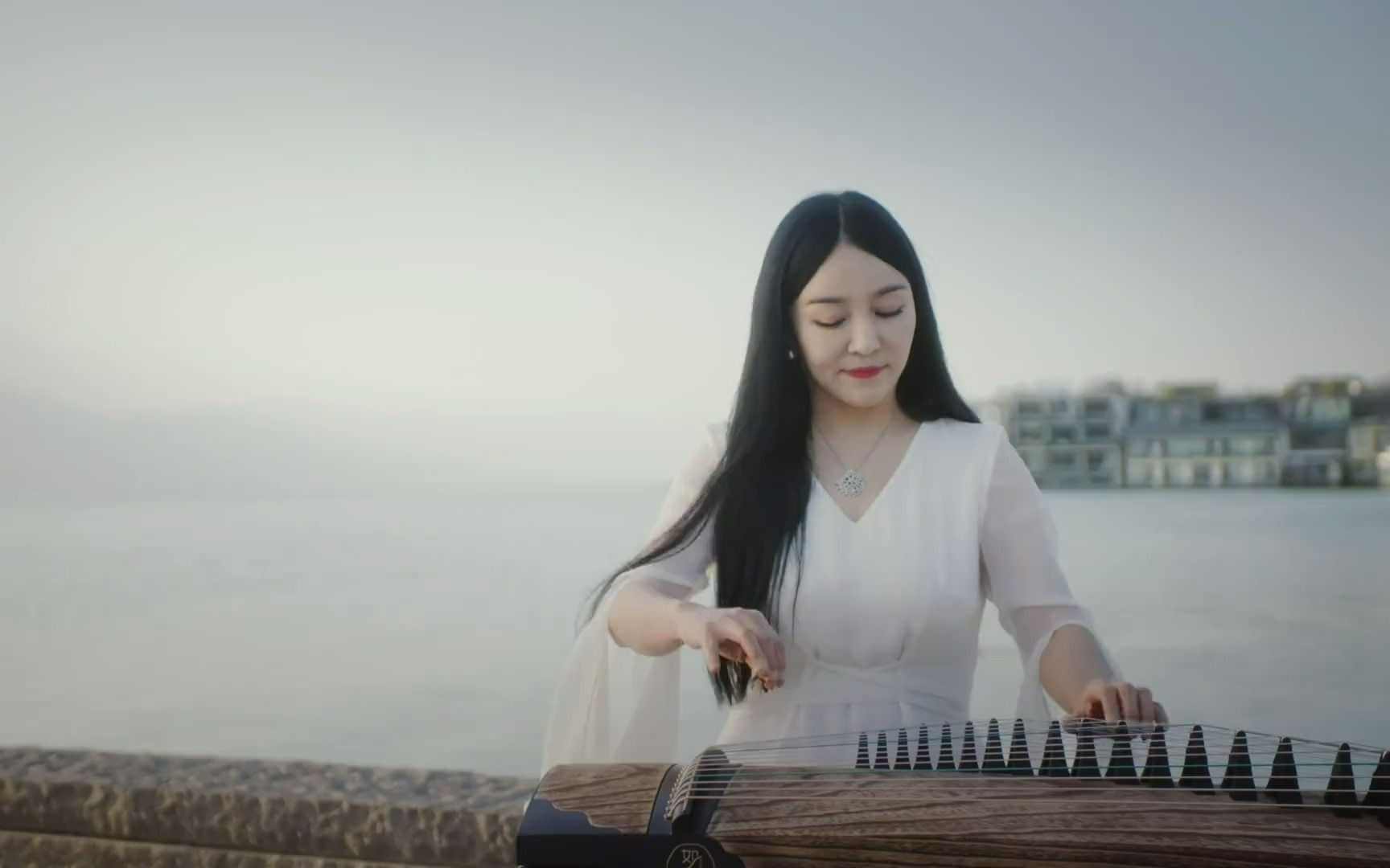 古筝渔舟唱晚天气预报版演奏袁莎央视音乐景观音乐短片