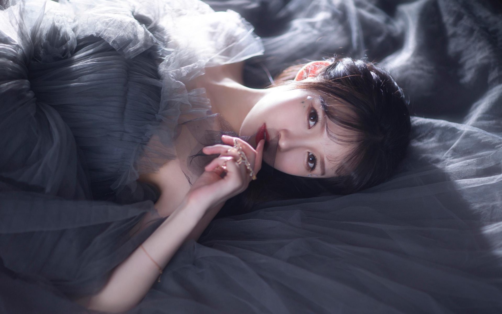 硅胶娃娃充气娃娃仿真模型手办