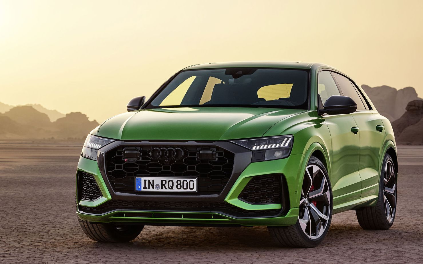 全新 奥迪rs q8 正式亮相 - 官方宣传片!