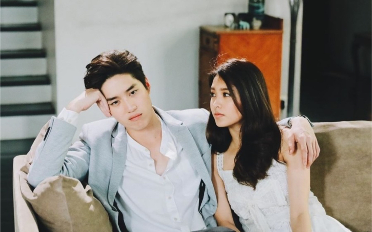 石拉生气明达瞒着他去见坏人,明达向石拉表面心意,两人同居生活