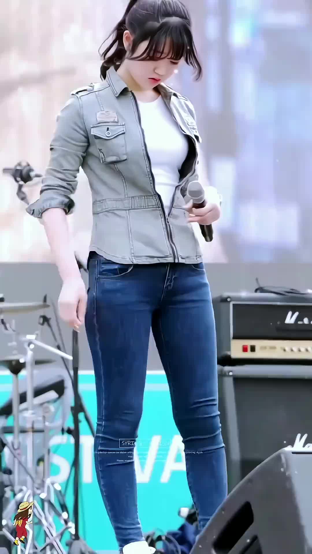 韩智允又美又飒