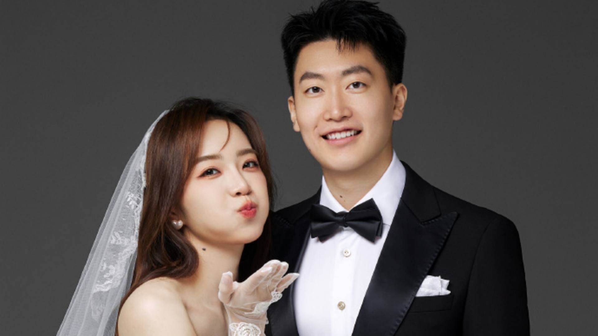 管泽元余霜举办婚礼,座位图独具英雄联盟风,范志毅出席