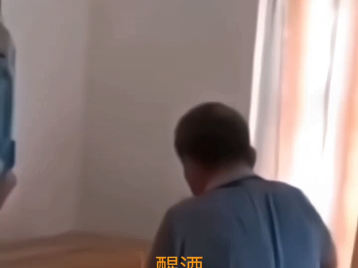 你不理我，我不理你，你理我，我就叼叼你