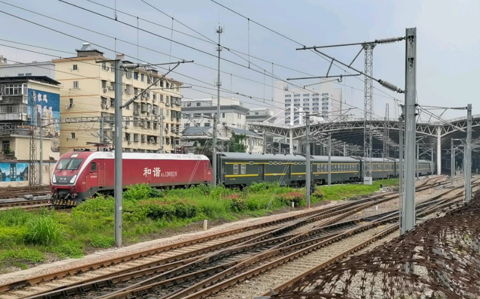 疫情下仍旧满编的哈海神车z111南昌站发车