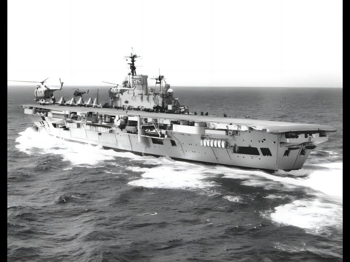 英国海军现役舰艇图片