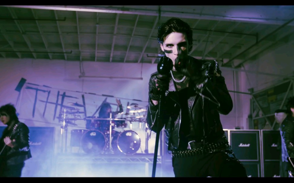 [图]美国华丽硬摇滚BLACK VEIL BRIDES - The Vengeance (Official Music Video)