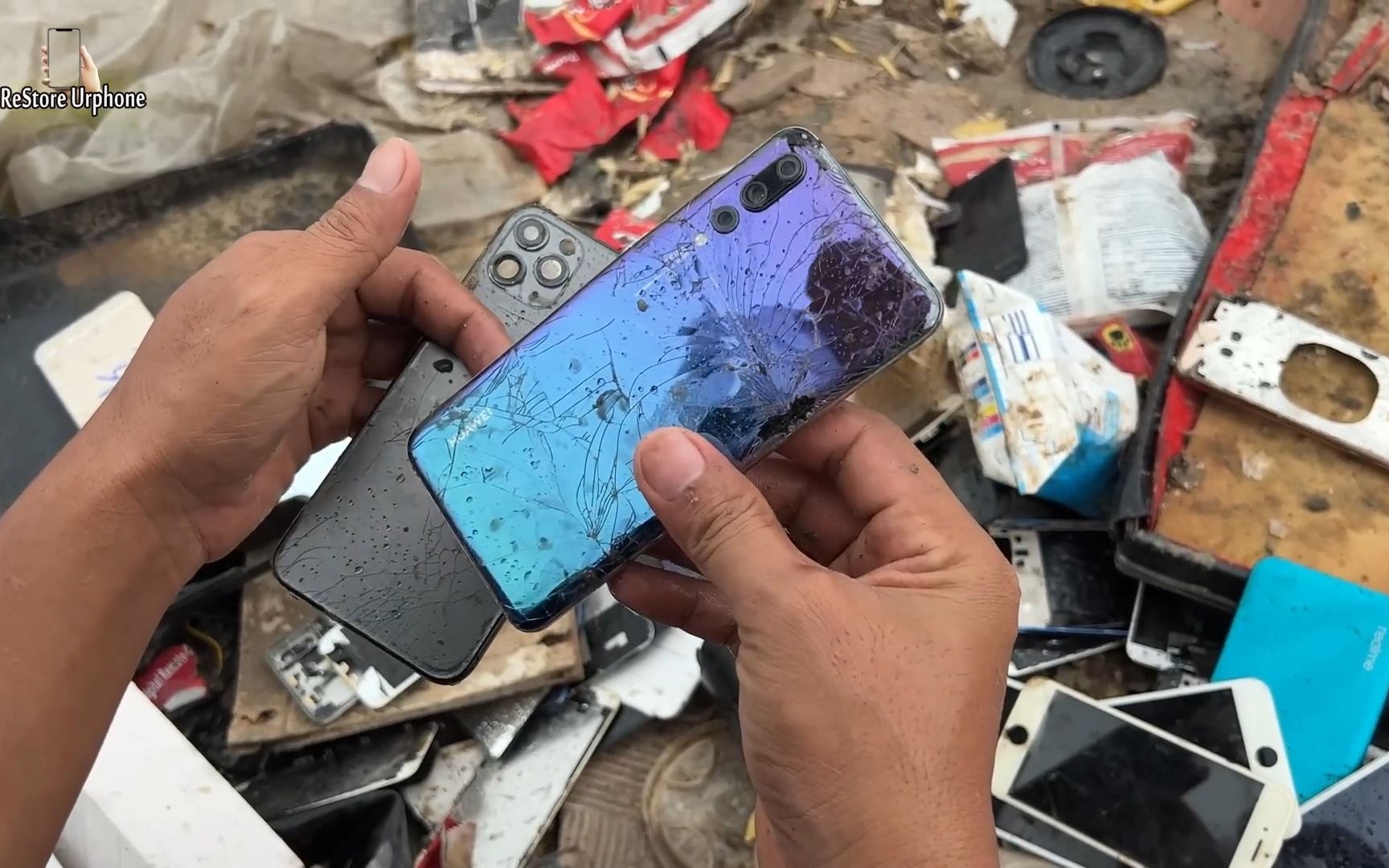 在城市的垃圾箱中发现了废弃的手机!修复华为p20 pro