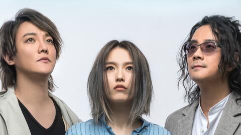 月牙湾飞儿乐队 B站