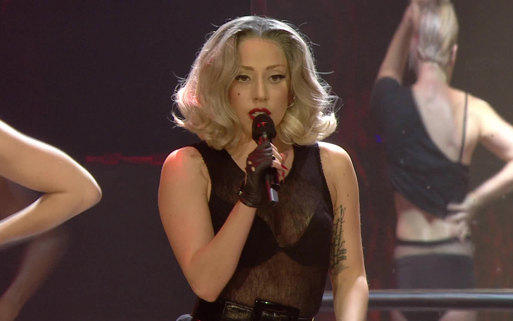 lady gaga - marry the night (live from 2011 b