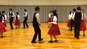 オクラホマ ミクサー 学校フォークダンス 中学校 高等学校編 Dvdより 日本フォークダンス連盟 哔哩哔哩 つロ 干杯 Bilibili