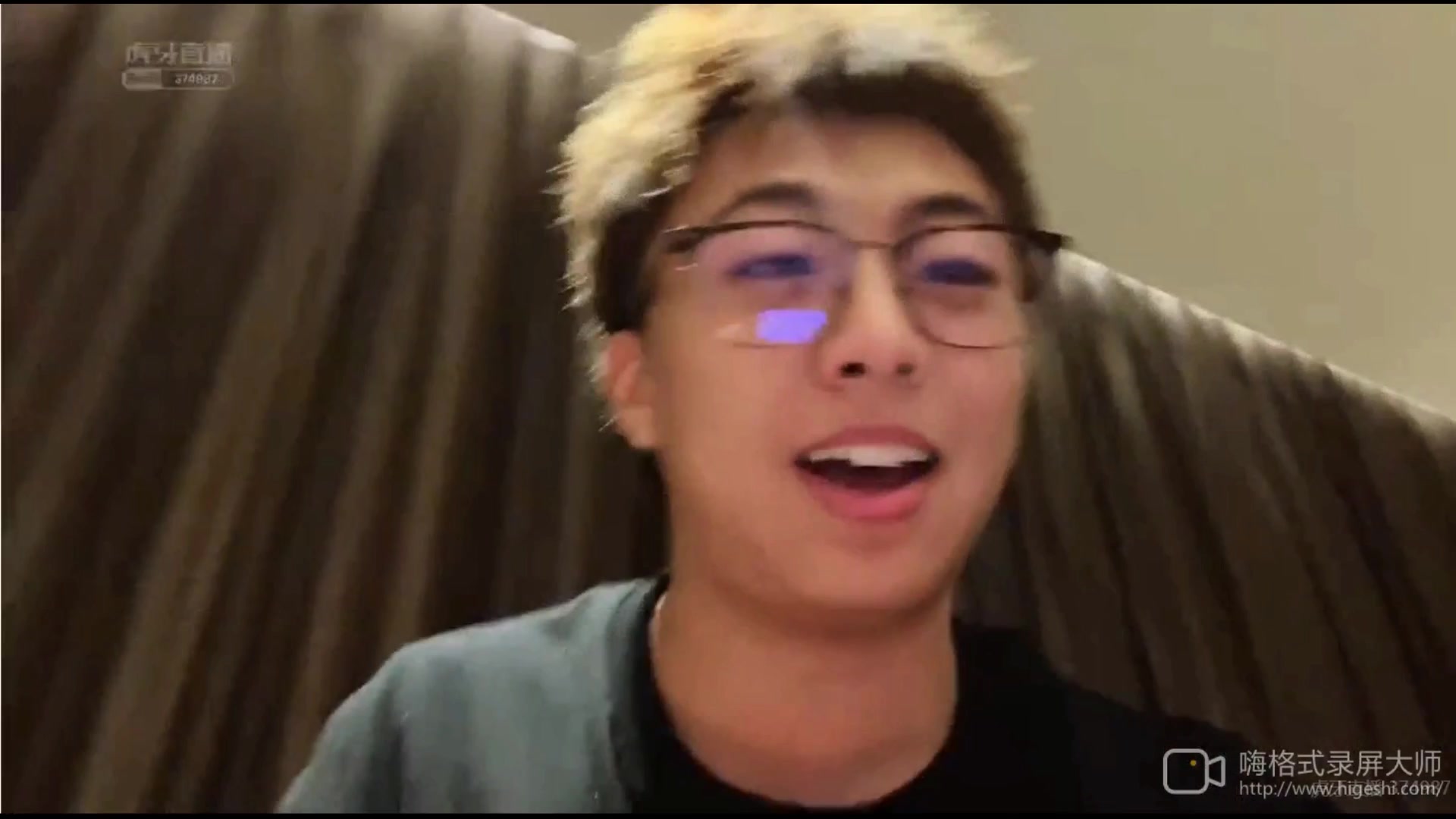 小潮院长直播录像,高潮院长,想看他号没了,请移步到下方,给这个视频3