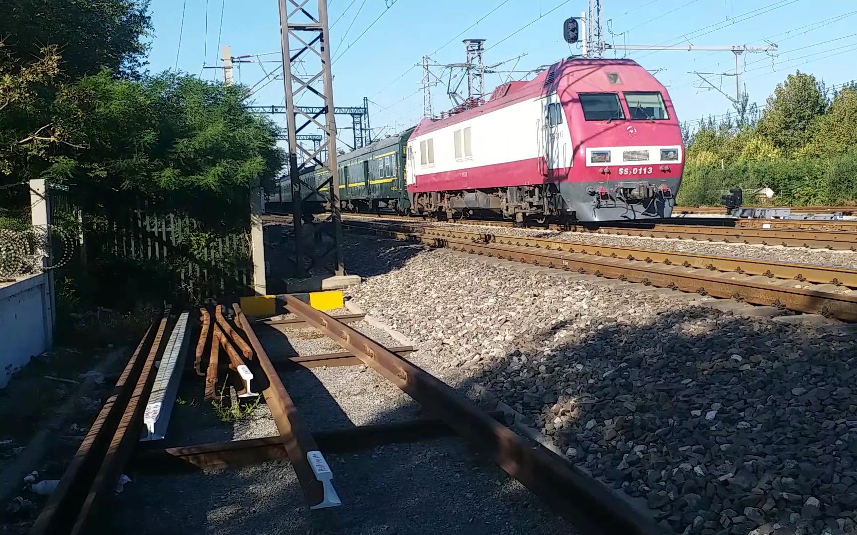 【国庆拍车】京沪线高速通过视频(z282次那个衰车除外)_哔哩哔哩 (゜