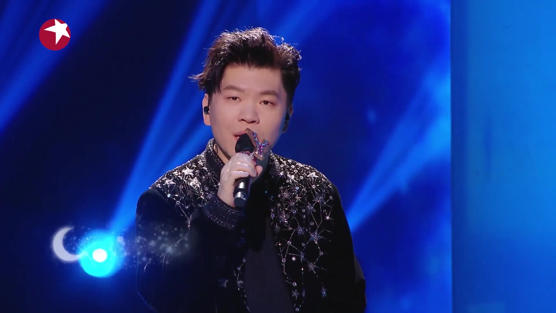 我们的歌:王源常石磊新歌首唱太戳心,离家的人会听哭的_哔哩哔哩_bili