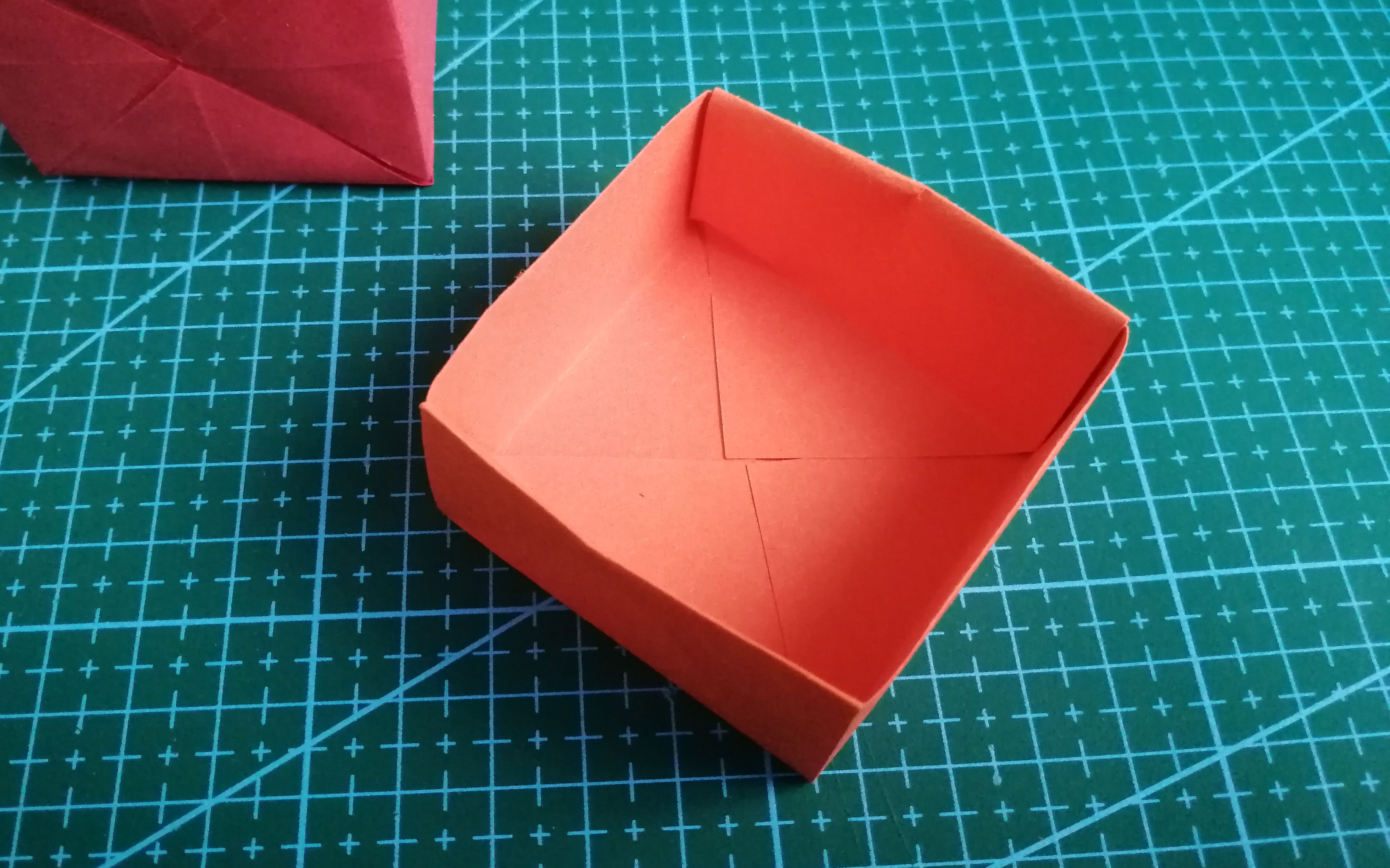 折纸史上最简单收纳盒瓜子壳收纳盒
