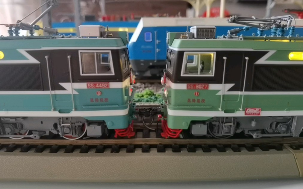 昆机韶山3拉出来溜