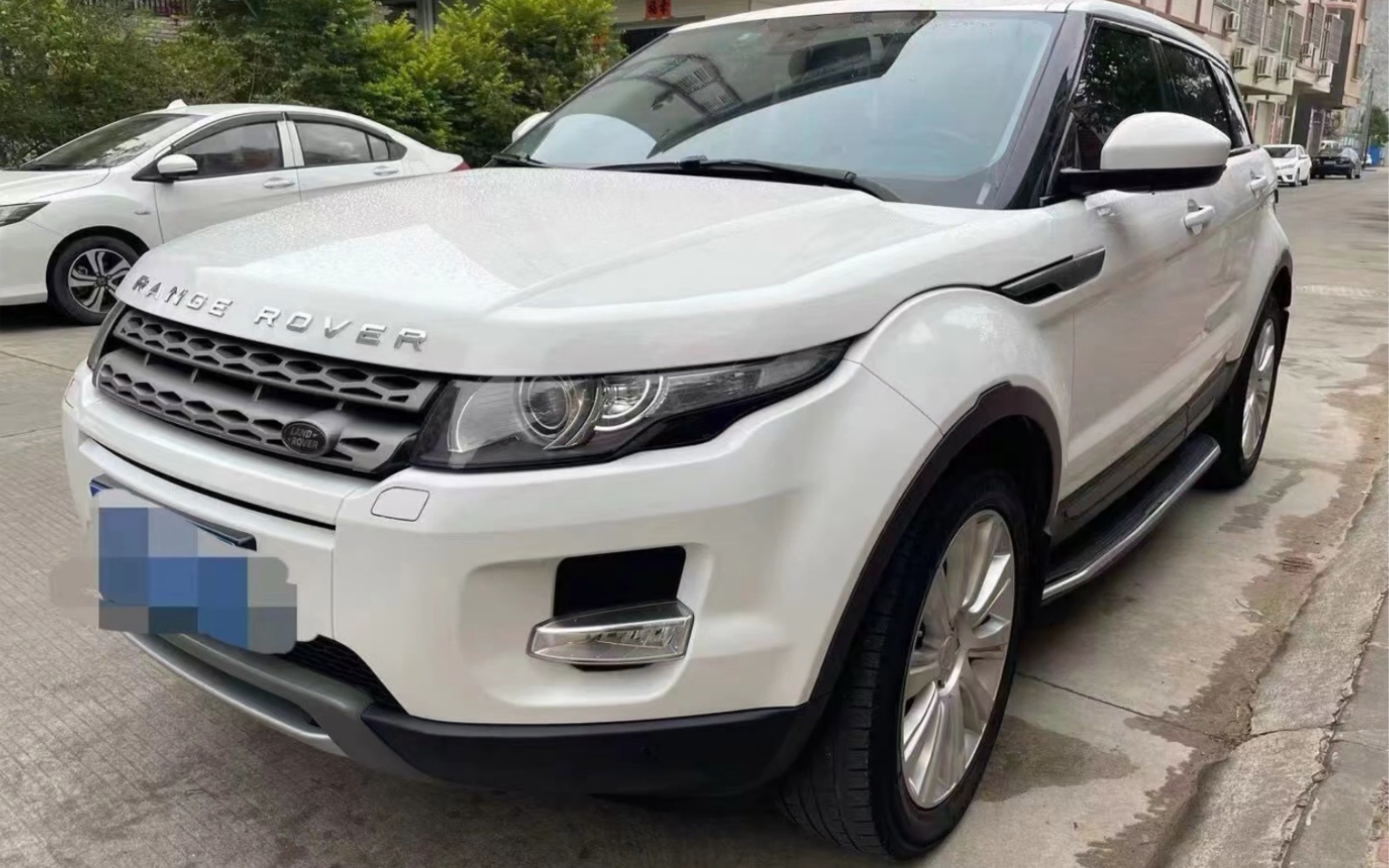 0t手自一体,电动真皮座椅,定速巡航,全景天窗,无钥匙进入等丰富配置