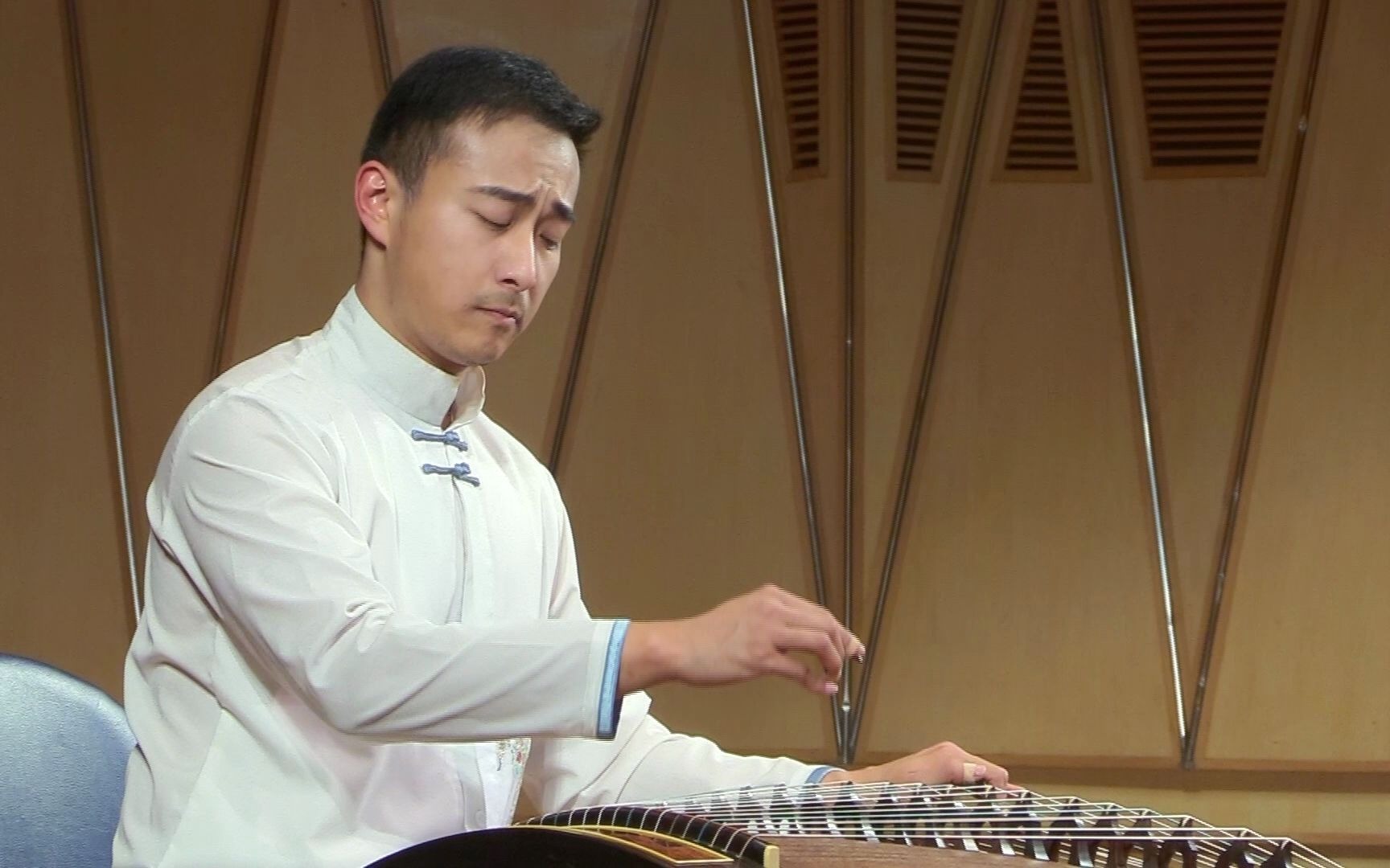 金钟奖古筝神曲《定风波》原作者古筝演奏家邓翊群深情演绎!大气磅礴