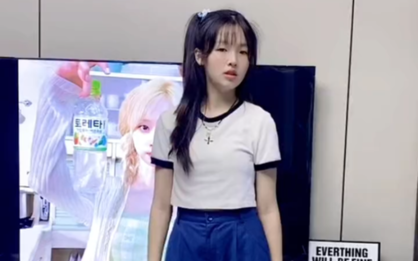 蓝歆颜_糖糖:轮到我跳我吒的舞蹈啦