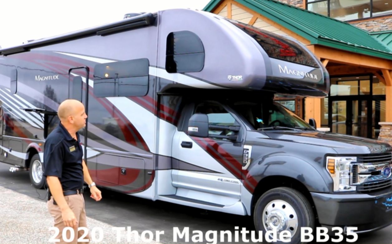 房车搬运工中型房车thormagnitude