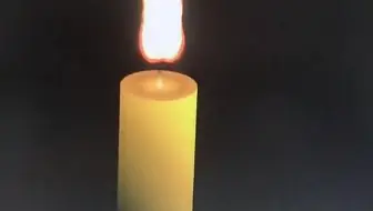 单身的程序员有多无聊，画蜡烛为伴！