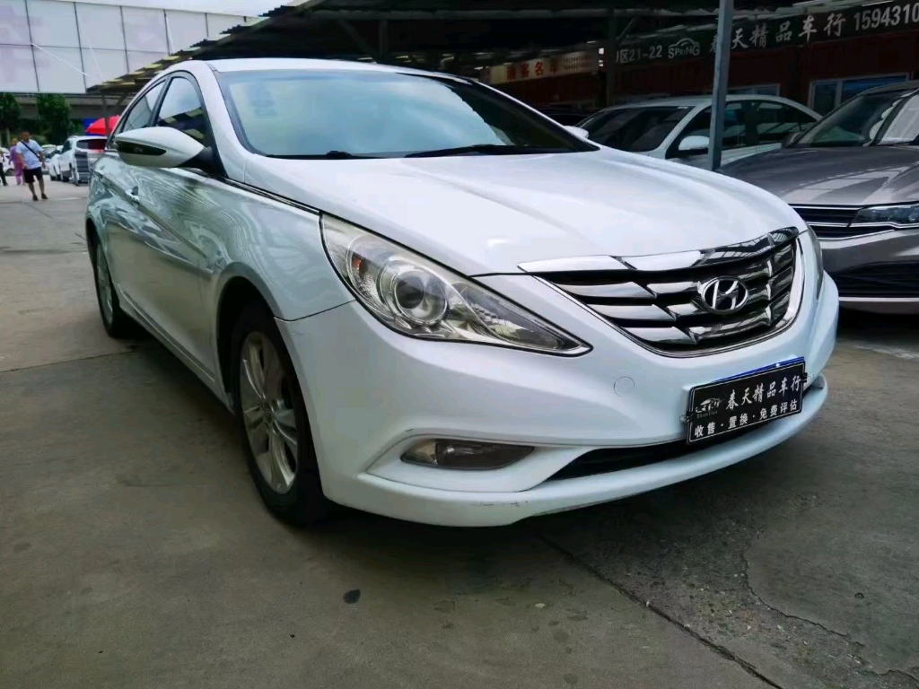 12年现代索纳塔 2.0自动 全车原版基本原漆 代步练手来吧 便宜批发3.5