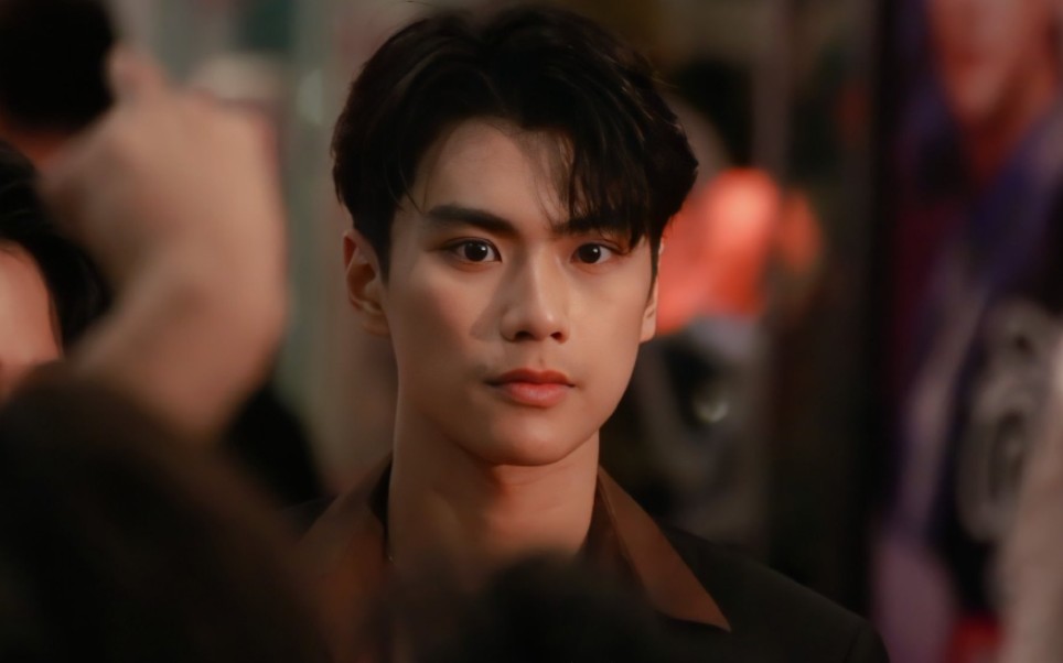 【 ohmpawat | 陈炳林 】每天帅出新高度_哔哩哔哩_bilibili