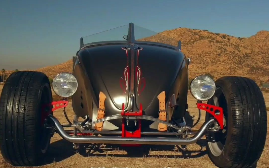 废车场淘来的甲壳虫送到哥谭车厂竟然改装成一辆复古跑车还赚了17000