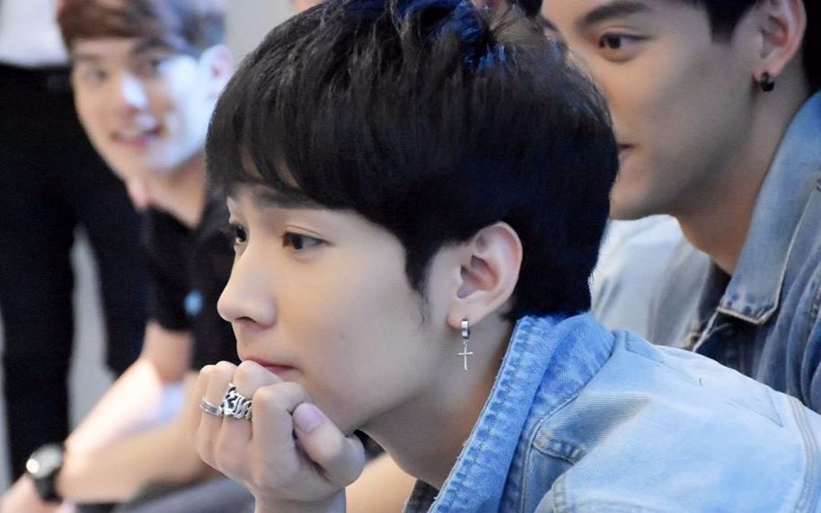 逐月之月 ming少爷