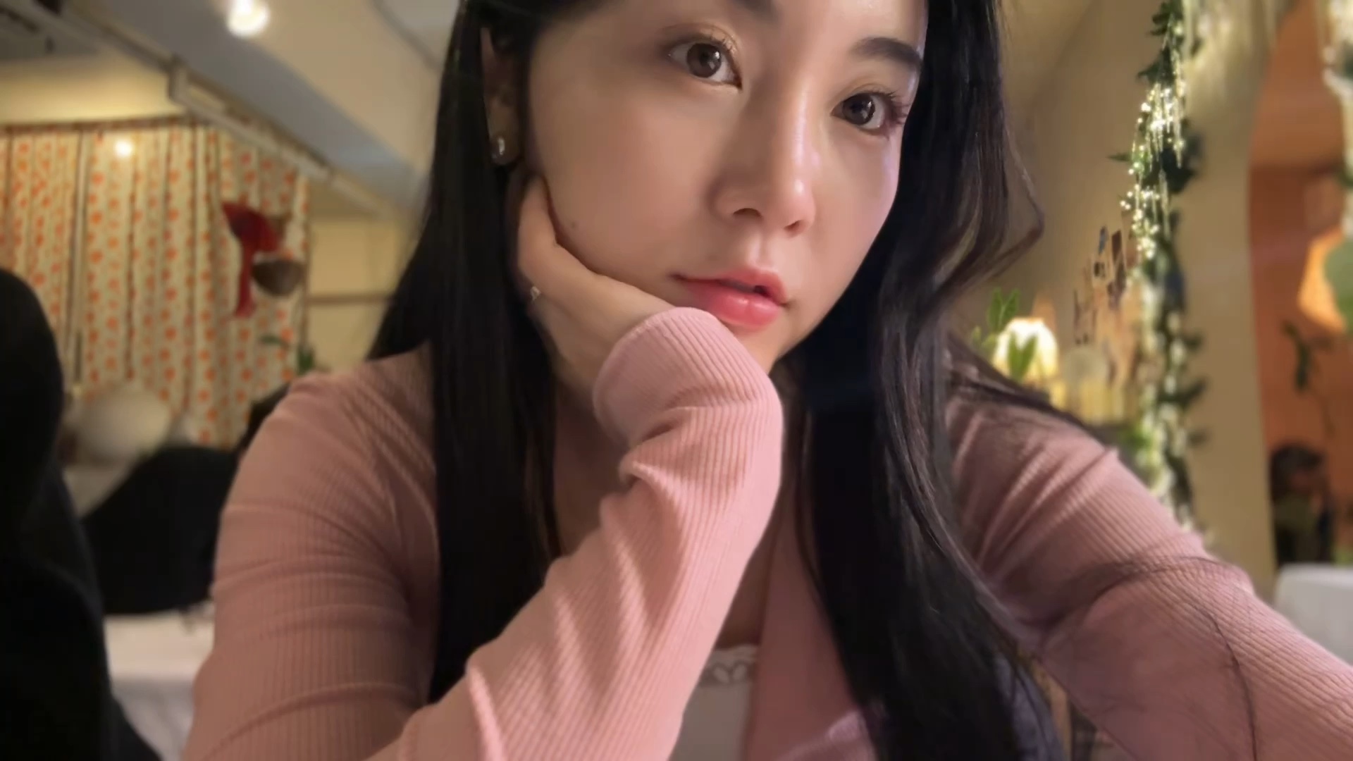 我是个找了个班上的网红jelly呀. 一年无假期[笑哭][笑哭][笑哭].