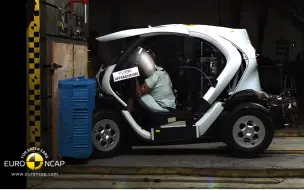 Download Video: NCAP 14'雷诺Twizy 50kph正面100%/侧面移动 可变形壁障碰撞测试|正6|侧7