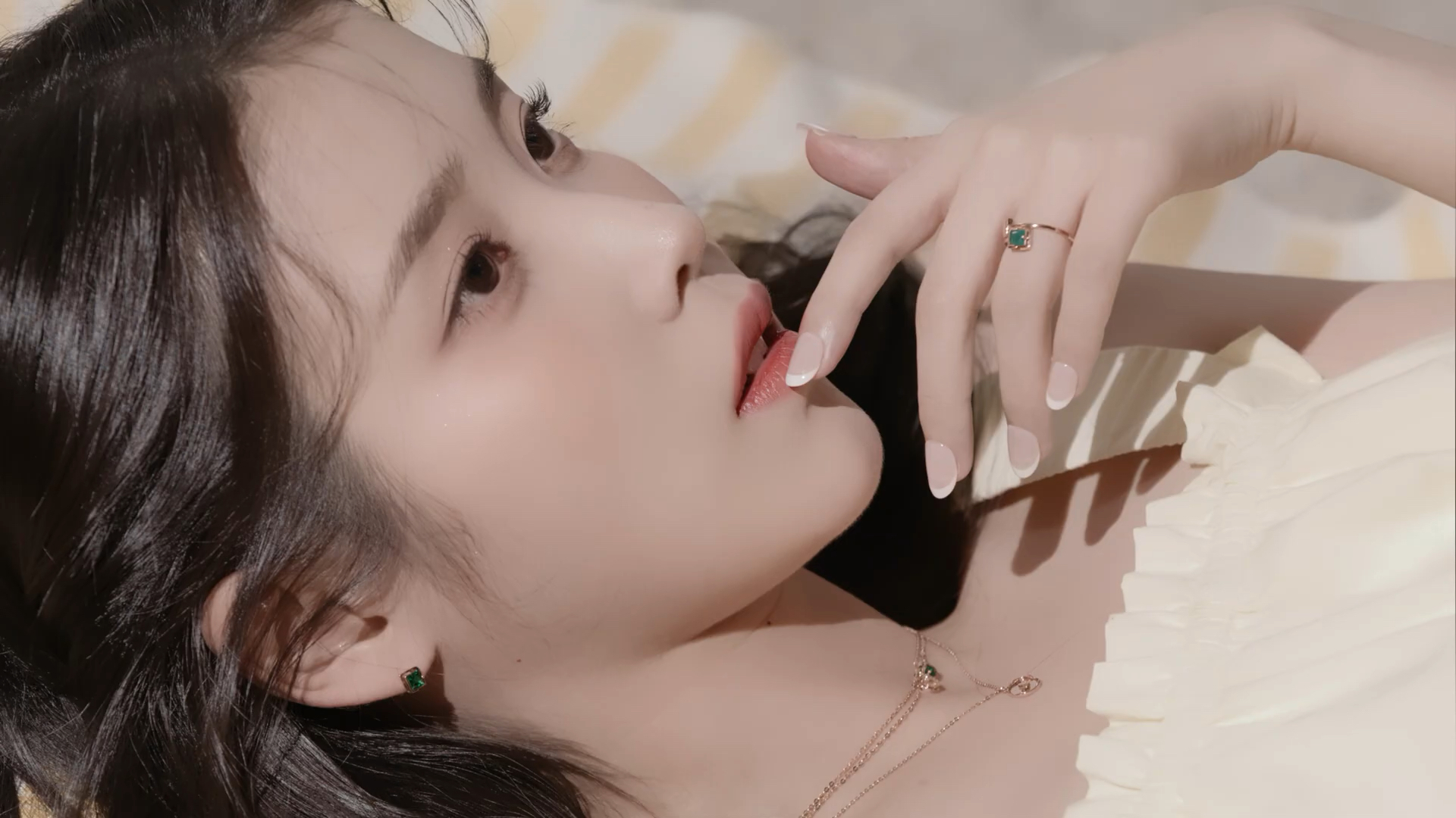 [图]IU x J.estina #iu#