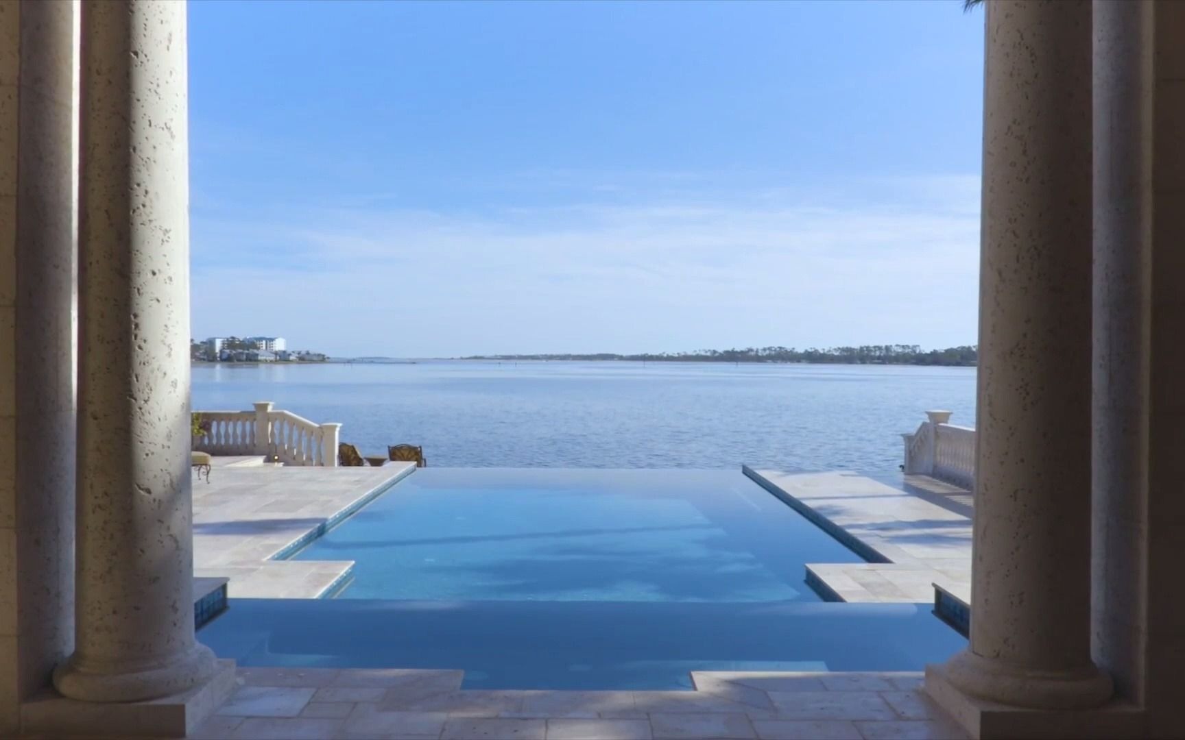 位于佛罗里达的一栋超级海景庄园(性价比高)_哔哩哔哩_bilibili