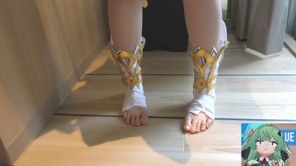 小草神cos痛苦面具