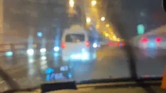 露米Lumi的歌声在厦门的雨夜