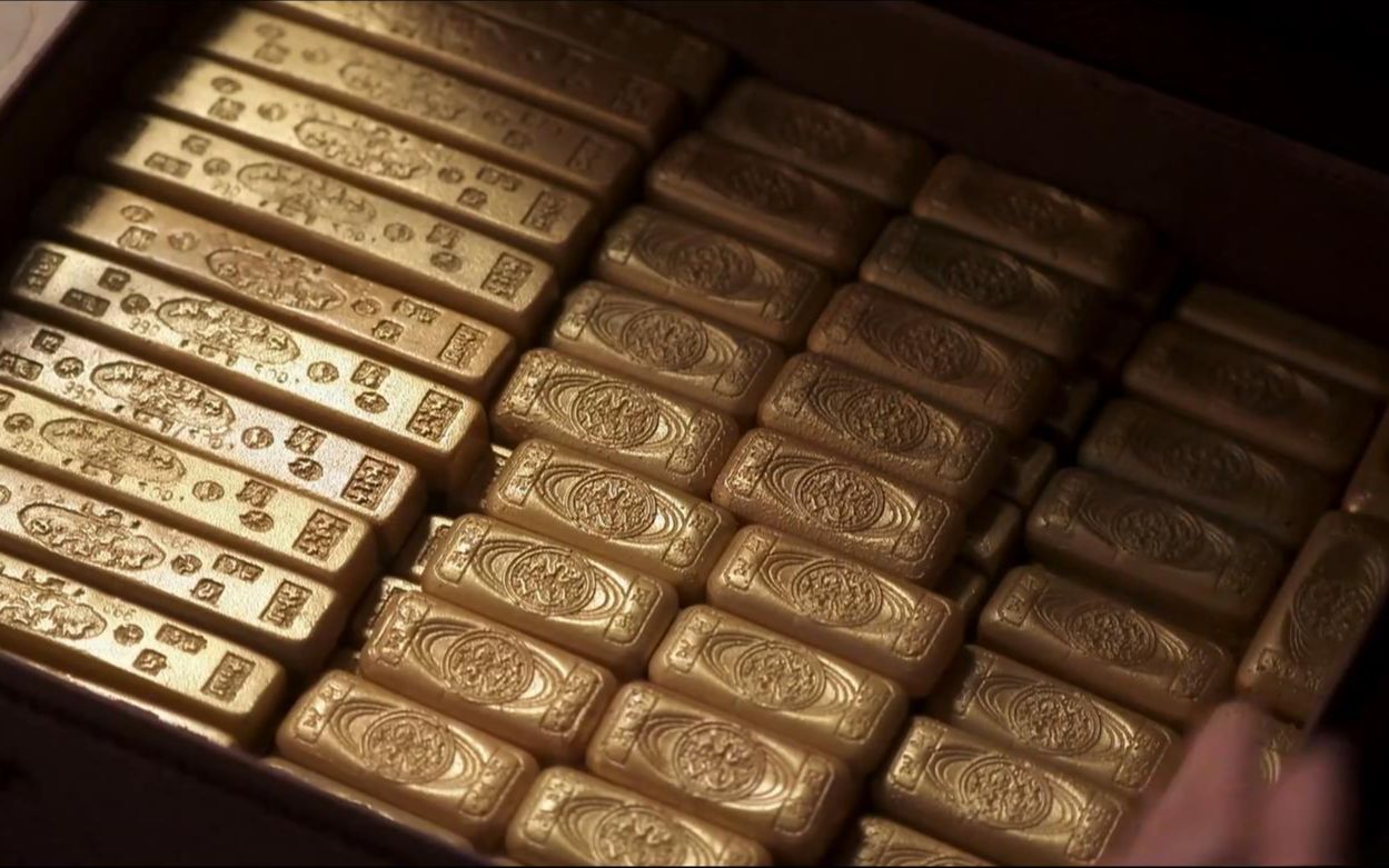 大掌柜:学堂要东山再起,提出所有身家,满满一箱的金元宝