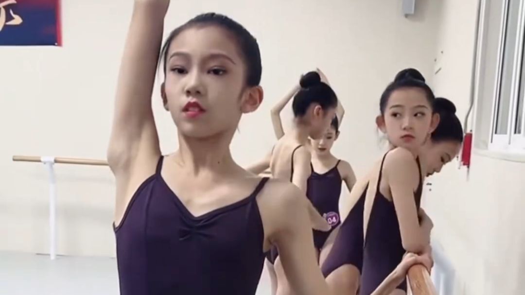 舞蹈软度练习