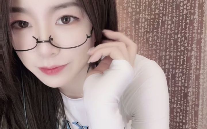 【安安】牛仔短裤抖音女主播热舞好身材_哔哩哔哩_bilibili