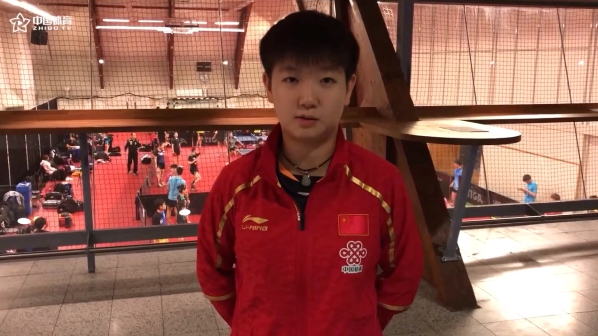 2018年瑞典公开赛期间 正好是孙颖莎18岁生日 莎莎感谢球迷